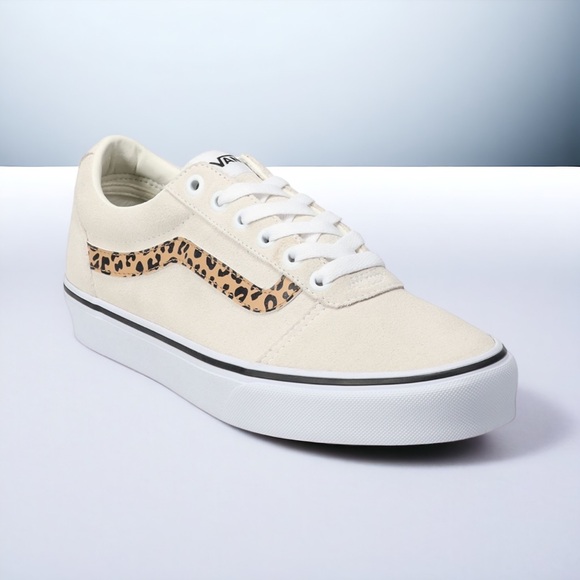 Vans Shoes - Vans Ward Cheetah stripe sneakers